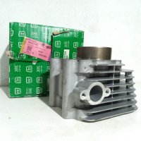 CYLINDER WITH PISTON BAJAJ 205CC GENUINE